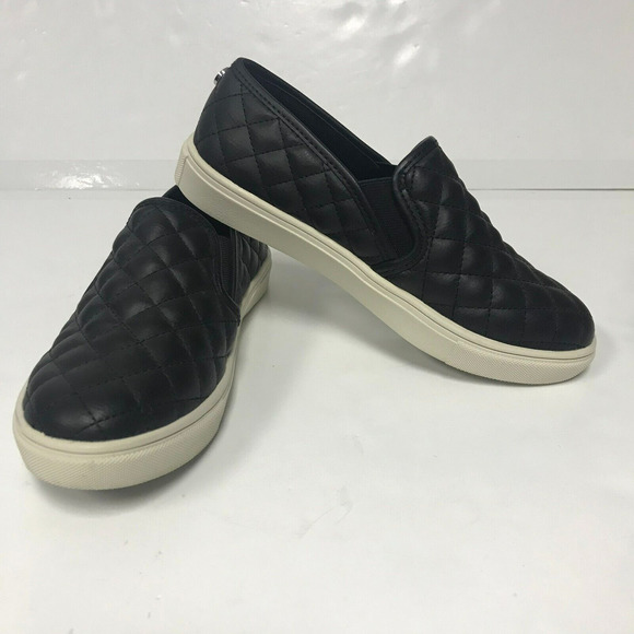 Steve Madden Shoes - Steve Madden Ecentrcq Shoes Womens 5 Black Blush Quilted Slip On Tennis Shoe